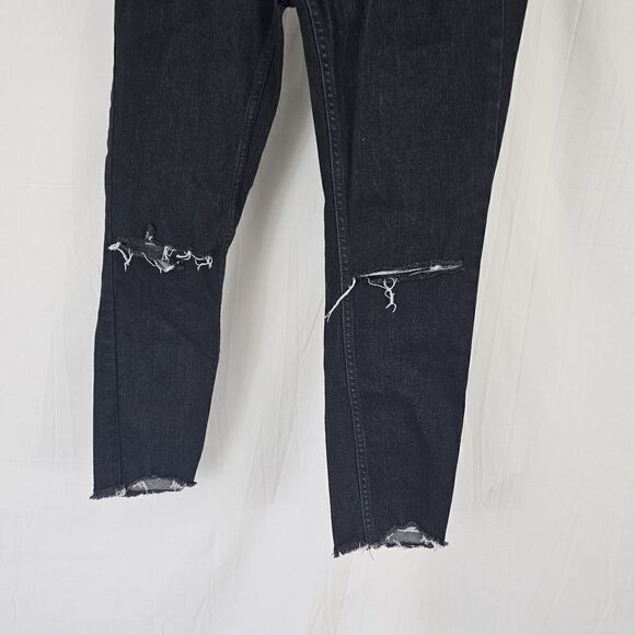 Free People Mid Rise Skinny Destroyed Ankle Jean in BlackWomen's Size 28 - Picture 3 of 6